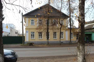 Жилой дом (Осташков)