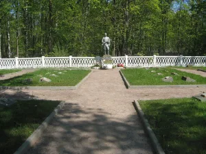 Воинское мемориальное кладбище советских воинов и моряков Краснознамённого Балтийского флота