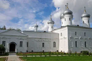 Спасский собор с архимандритским корпусом