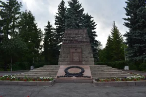 Памятник красногвардейцам-шахтёрам