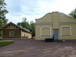 Флигель