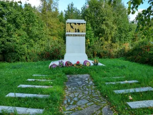 Братская могила В. В. Черняева