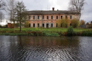 Здание присутственных мест (городской тюрьмы)