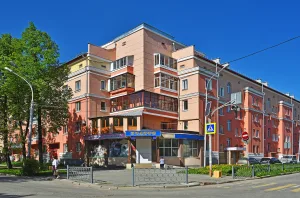 улица Красных Партизан, 6