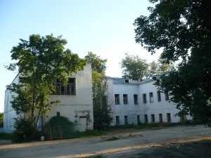 Здание почтовой станции (главный корпус)