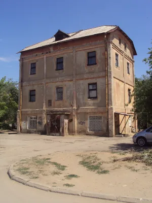 Бывшая паровая мельница с. Безродного