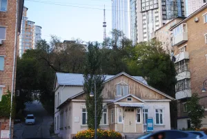 Дом Сухановых