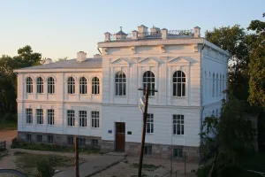 Здание железнодорожного училища