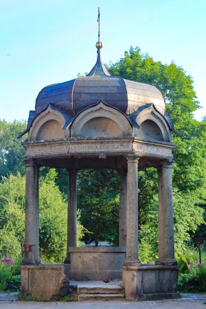 Киворий (гранитный)