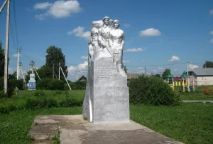 Памятник борцам за власть Советов