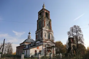 Церковь Воскресения с оградой