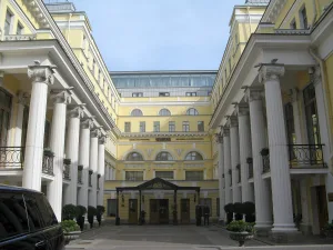 Улица Правды, 10, Санкт-Петербург