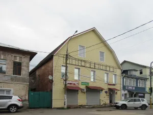 Дом Подзоловых