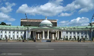 Ограда парадная с тремя воротами (Мещанский)